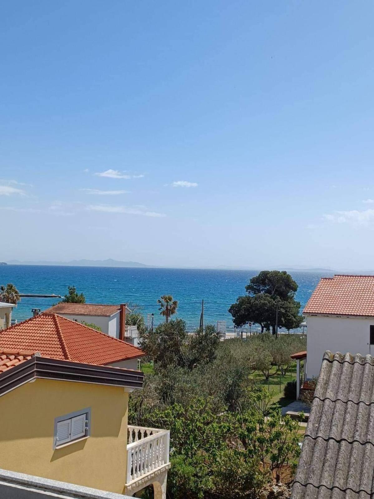 Apartment Sun Vir Bagian luar foto