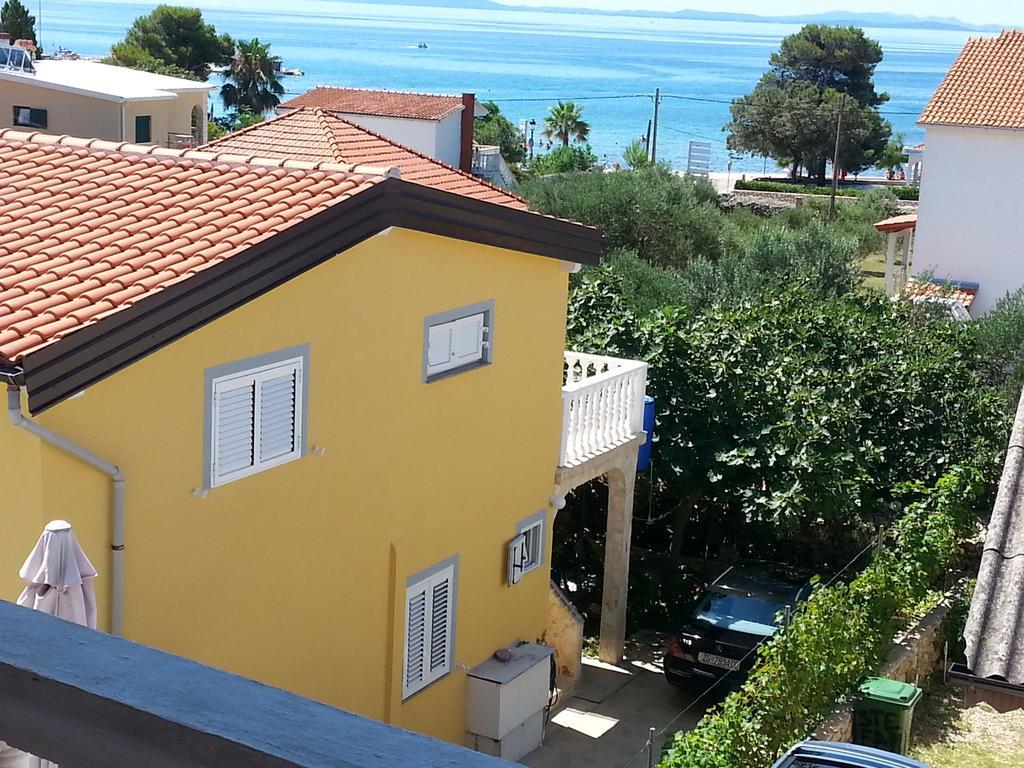 Apartment Sun Vir Bagian luar foto